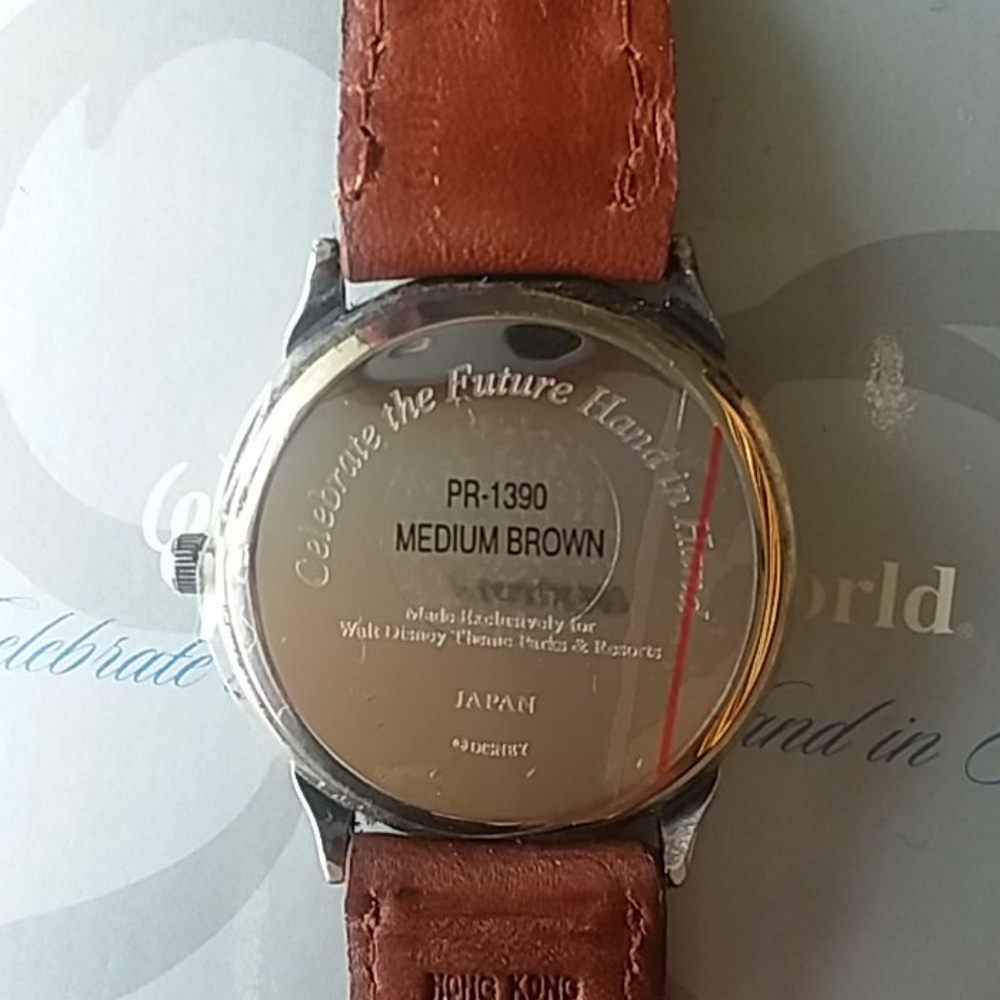 NIB RARE Disney watch - Picture 3 of 5